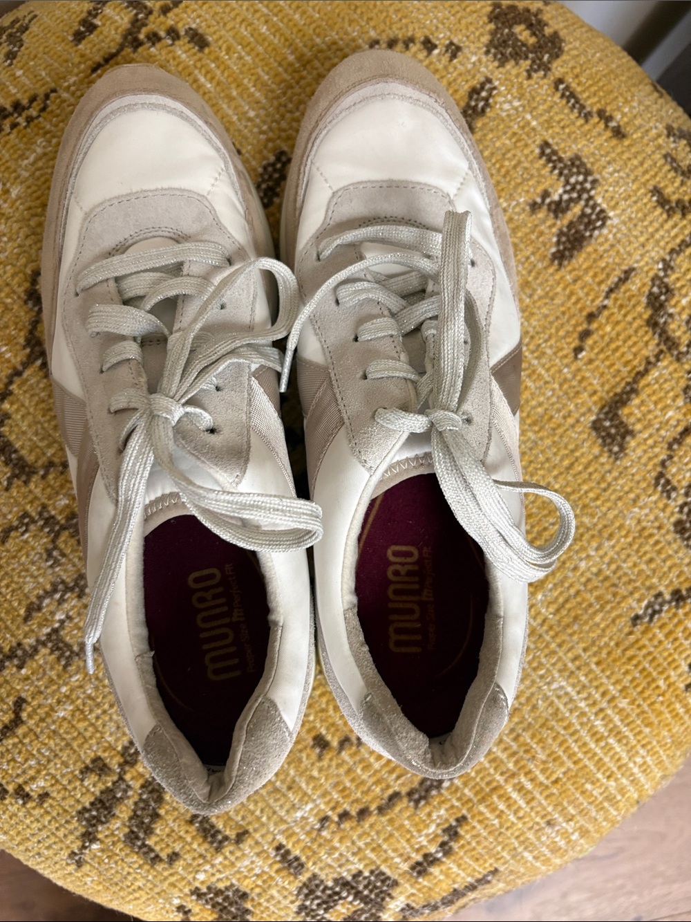 Munro Women's White and Taupe Leather & Suede Lace-Up Sneakers size 8 Narrow